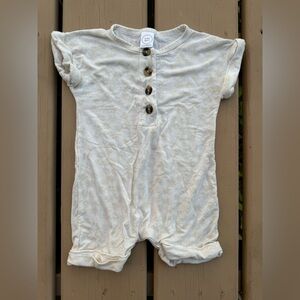 lou lou bamboo size 6/12 romper